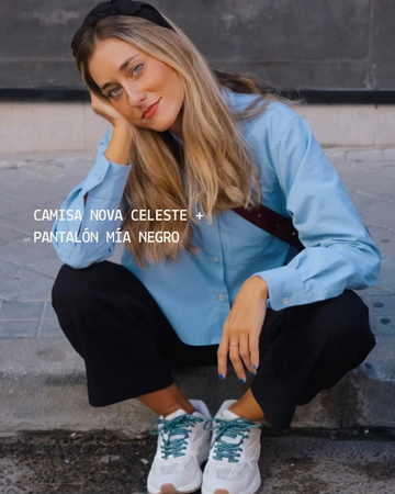 camisa nova celeste + pantalón mía negro