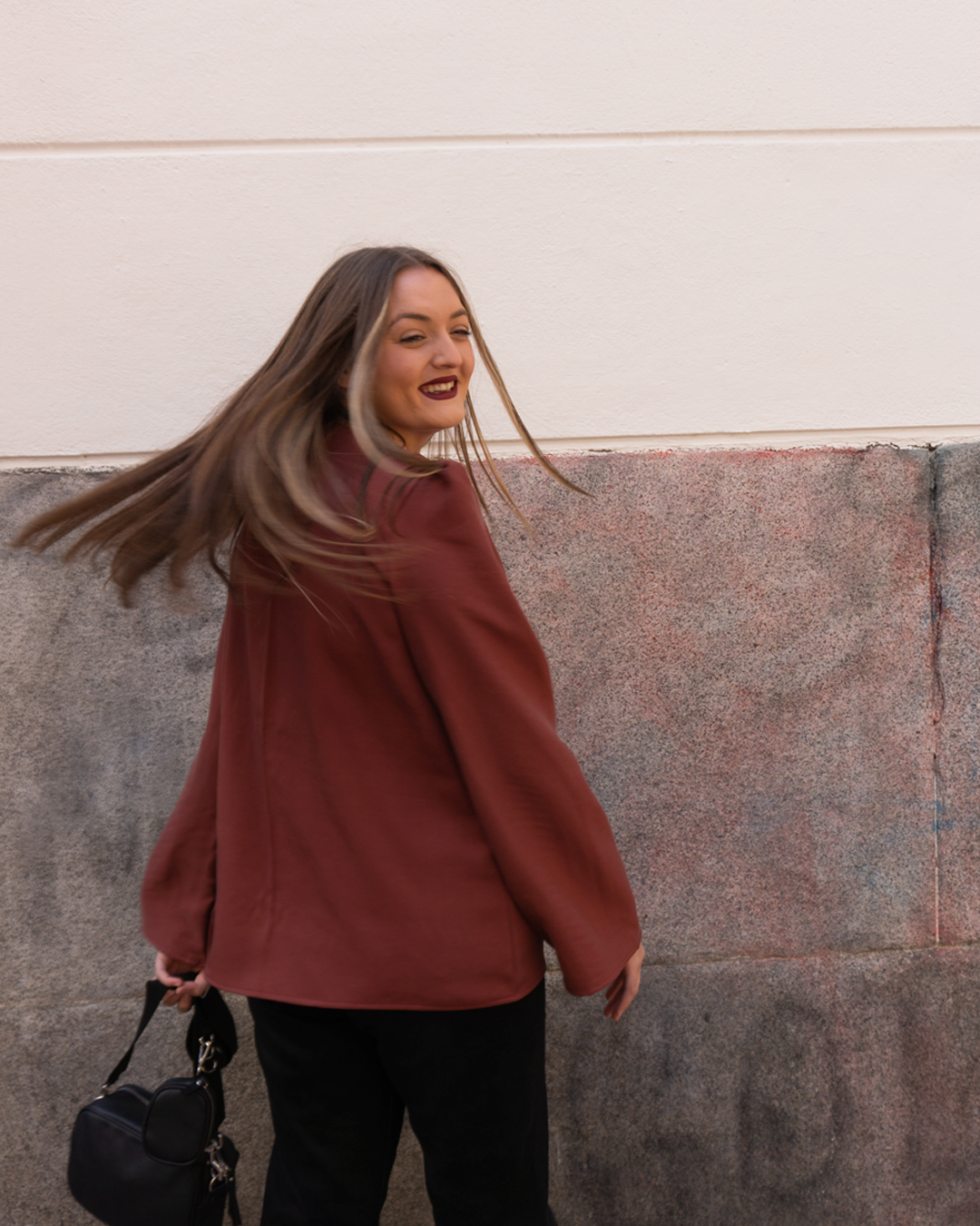 blusa camino burdeos