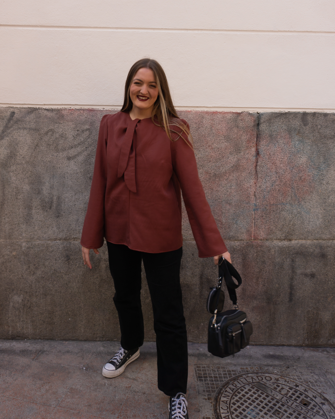 blusa camino burdeos