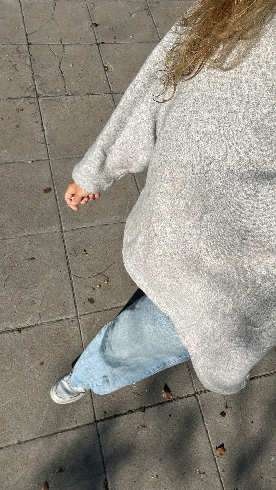 sudadera leo gris