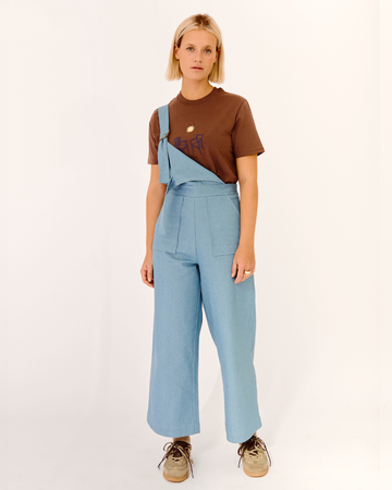 camiseta quiet + peto sira denim