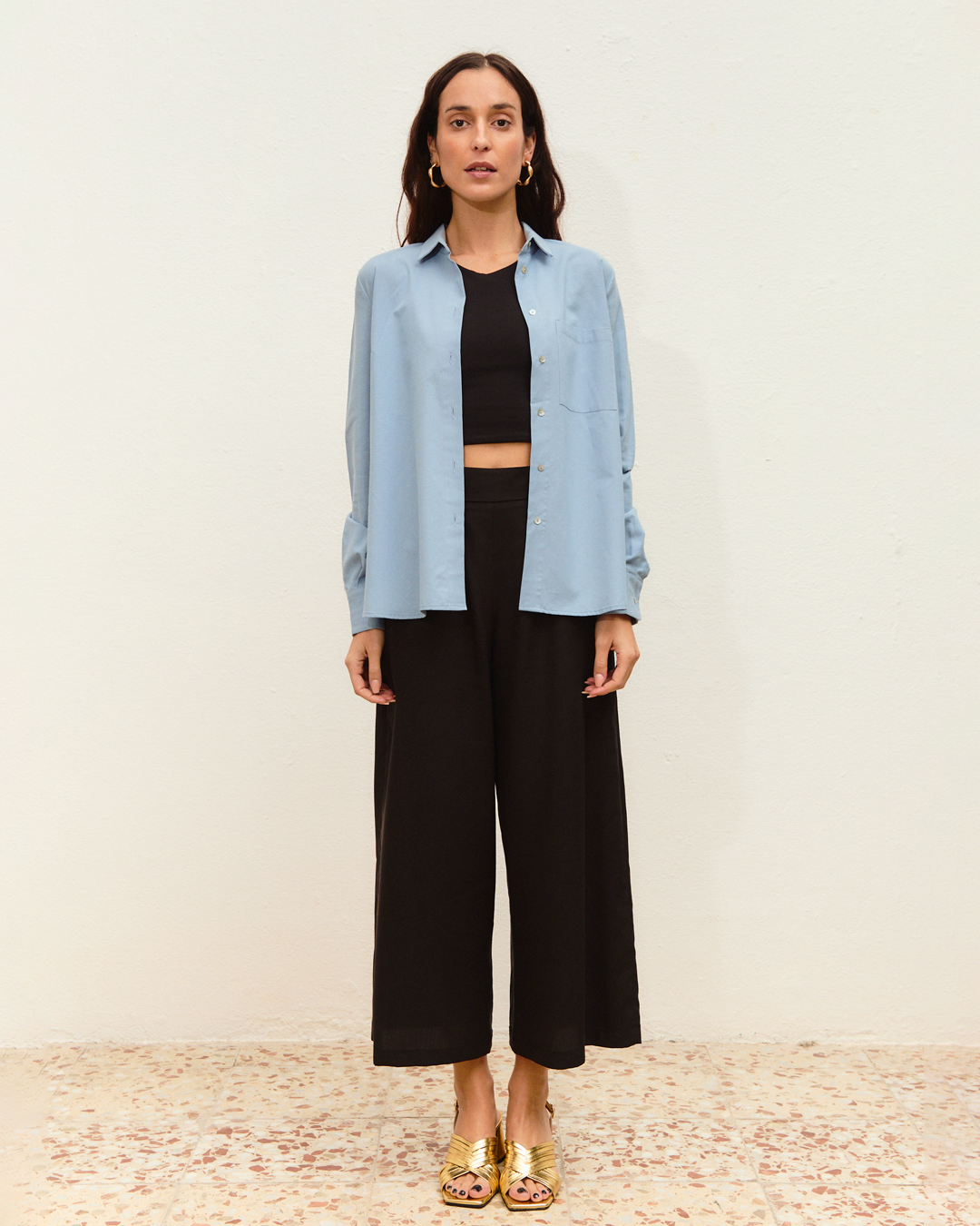 camisa nova celeste large + pantalón tahiri negro