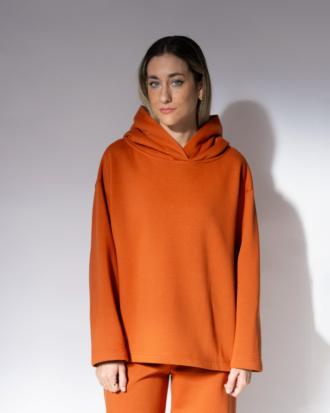 sudadera leo naranja
